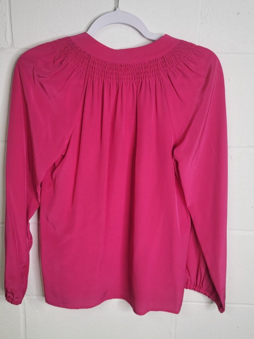 Lilly Pulitzer Pink Solid Elsa Top 100% silk long sleeve hot pink blouse XS - Picture 3 of 8